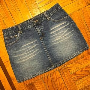 Aeropostale mini skirt size 5/6